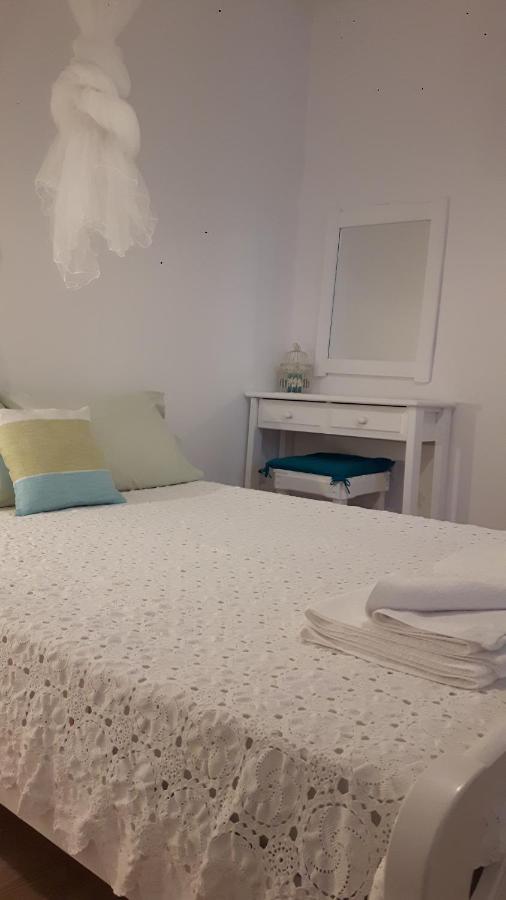 バティ Cavos Seaside Houseヴィラ エクステリア 写真
