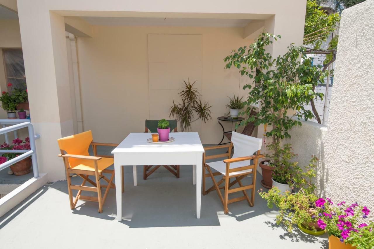 バティ Cavos Seaside Houseヴィラ エクステリア 写真