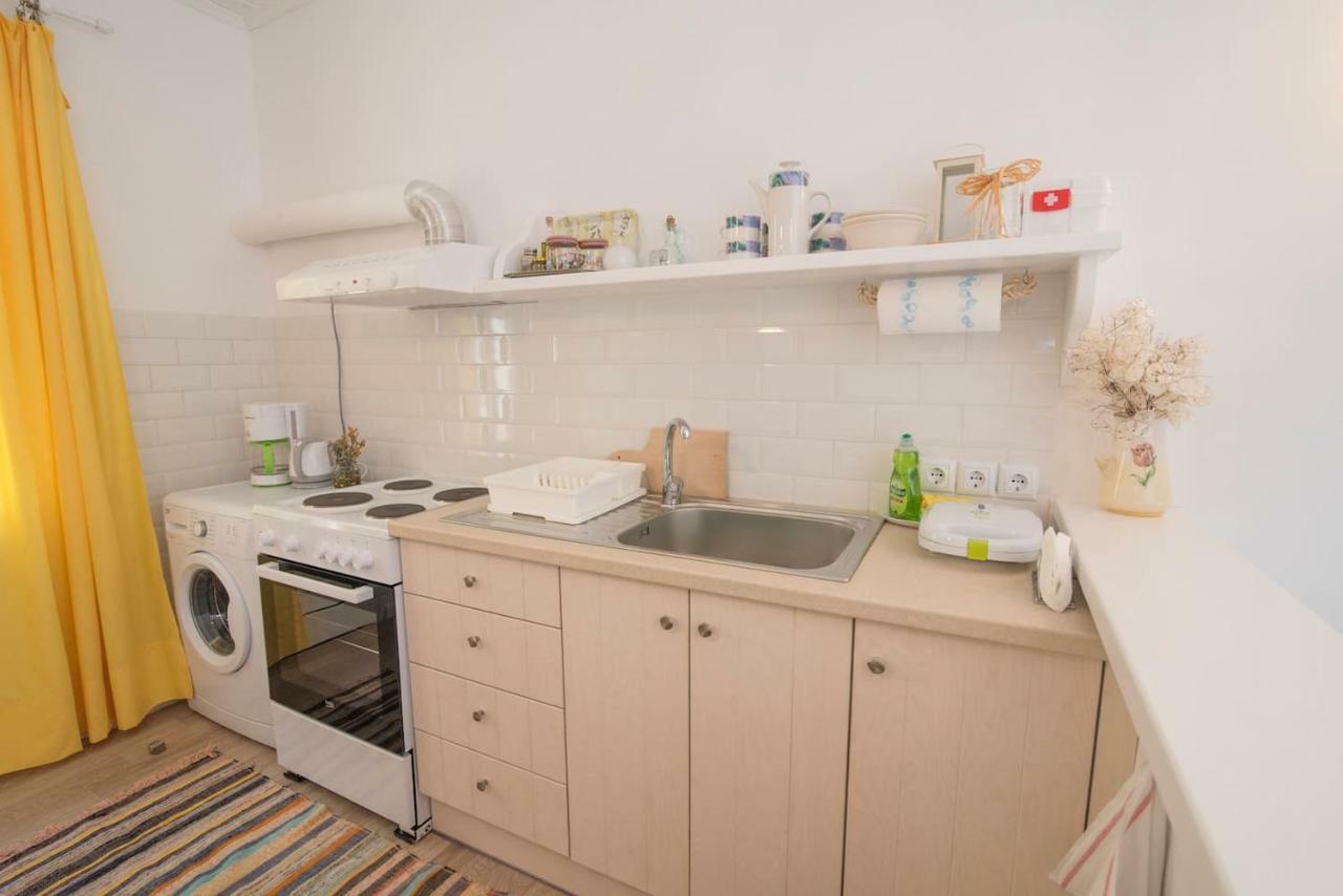 バティ Cavos Seaside Houseヴィラ エクステリア 写真
