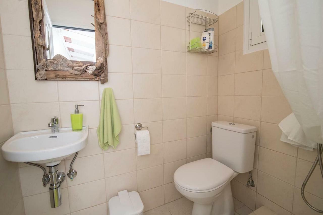 バティ Cavos Seaside Houseヴィラ エクステリア 写真