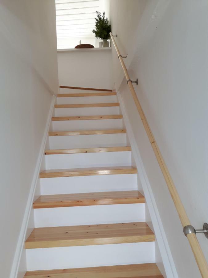 バティ Cavos Seaside Houseヴィラ エクステリア 写真