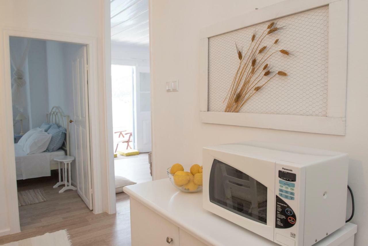 バティ Cavos Seaside Houseヴィラ エクステリア 写真