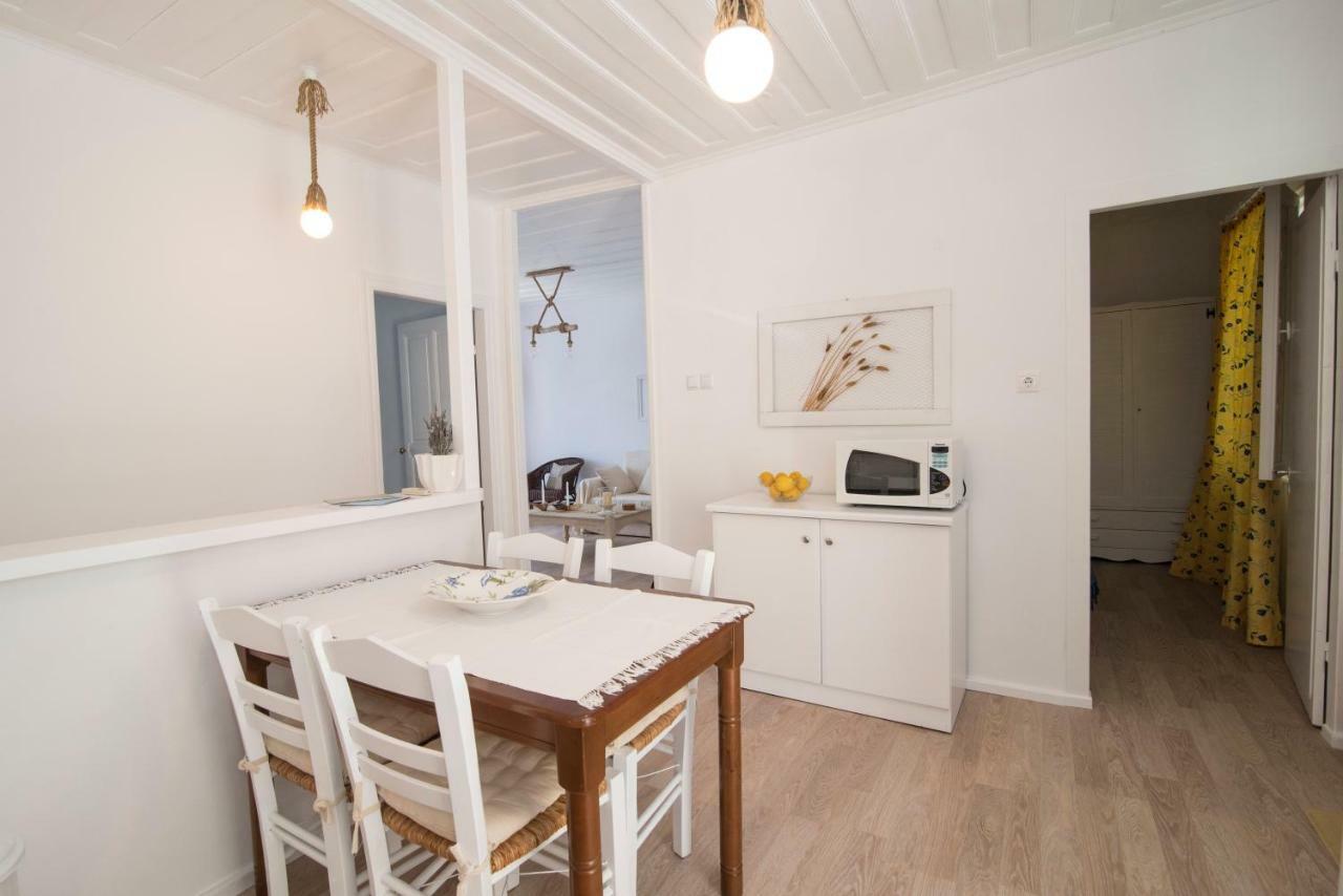 バティ Cavos Seaside Houseヴィラ エクステリア 写真