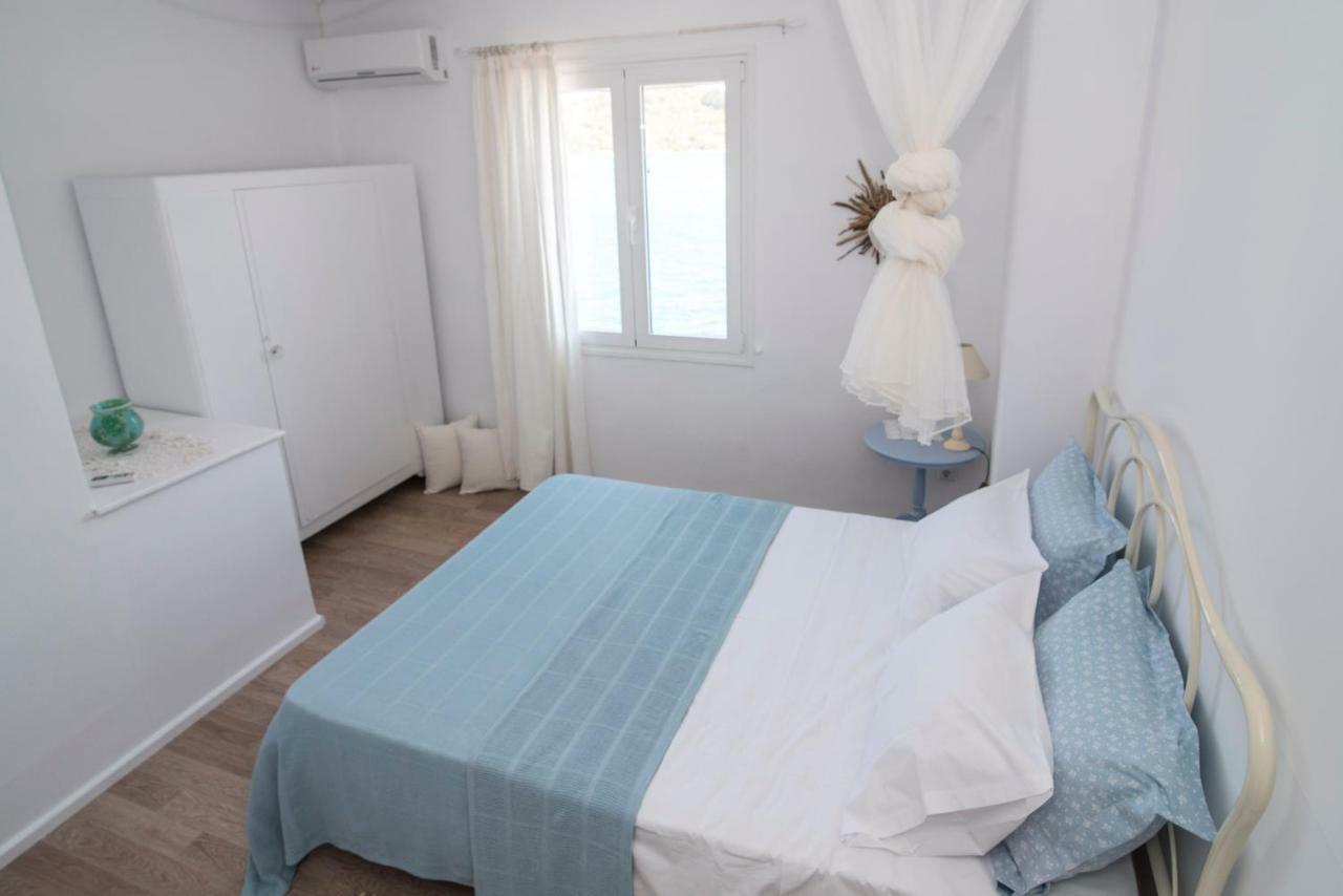 バティ Cavos Seaside Houseヴィラ エクステリア 写真